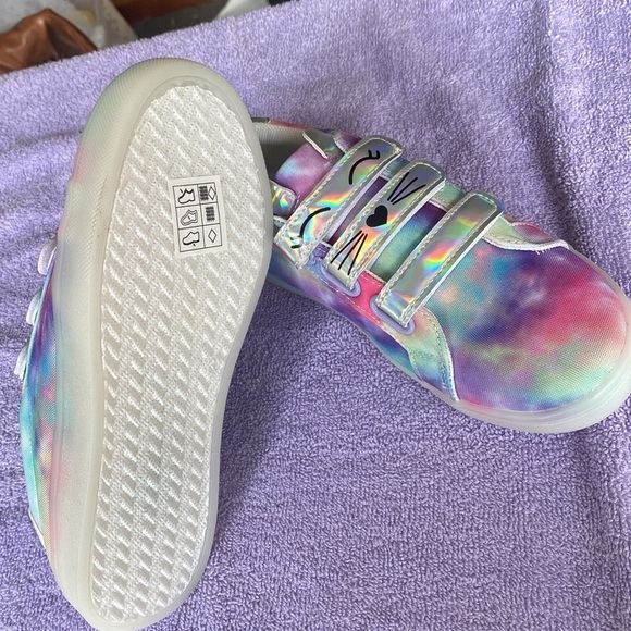 Fabkids Colorful Kids Light-Up velcro Sneakers Girls 3 - Picture 8 of 10